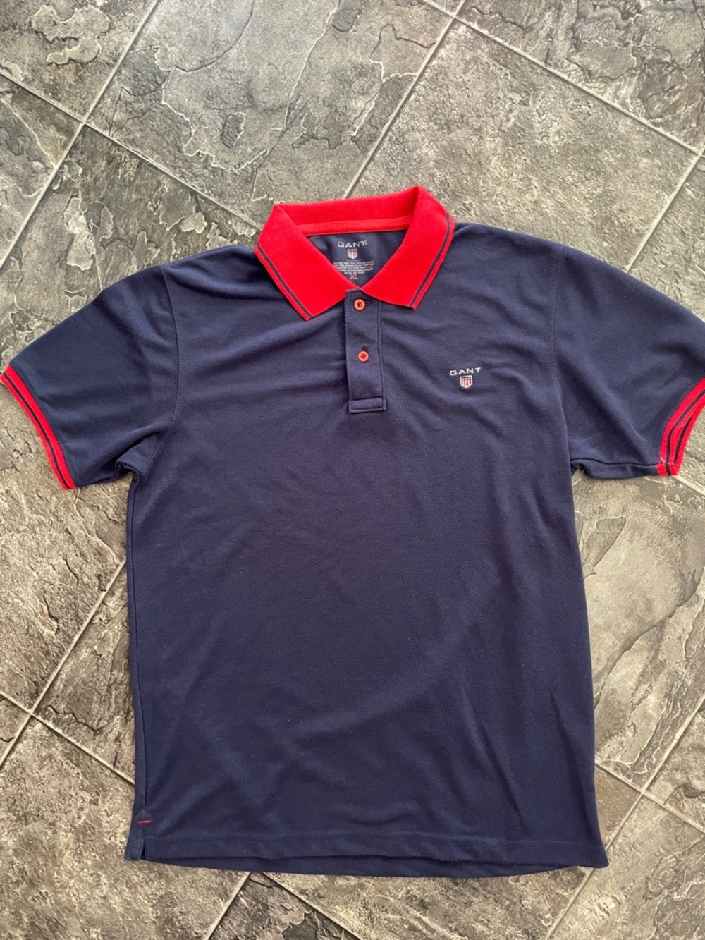 GANT Navy Polo w Red Trim Collar Casual Preppy Coastal Resortwear Old Money